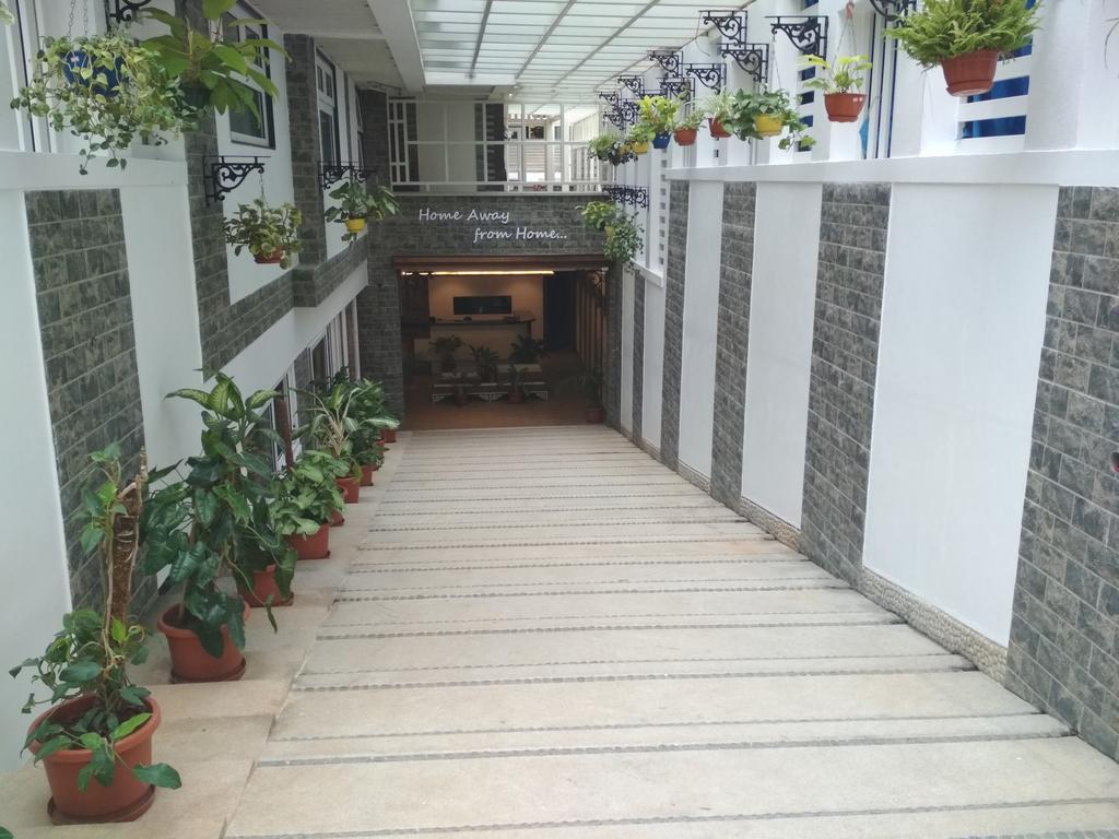 White Castle Boutique Apartment Hotel Bangalore Luaran gambar