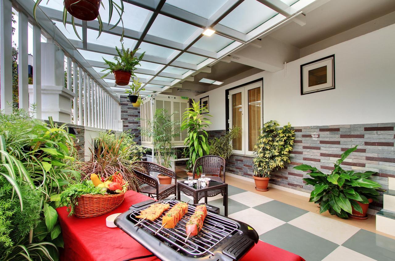 White Castle Boutique Apartment Hotel Bangalore Bilik gambar