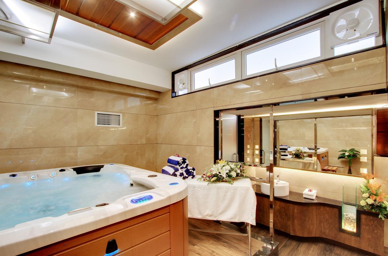 White Castle Boutique Apartment Hotel Bangalore Luaran gambar